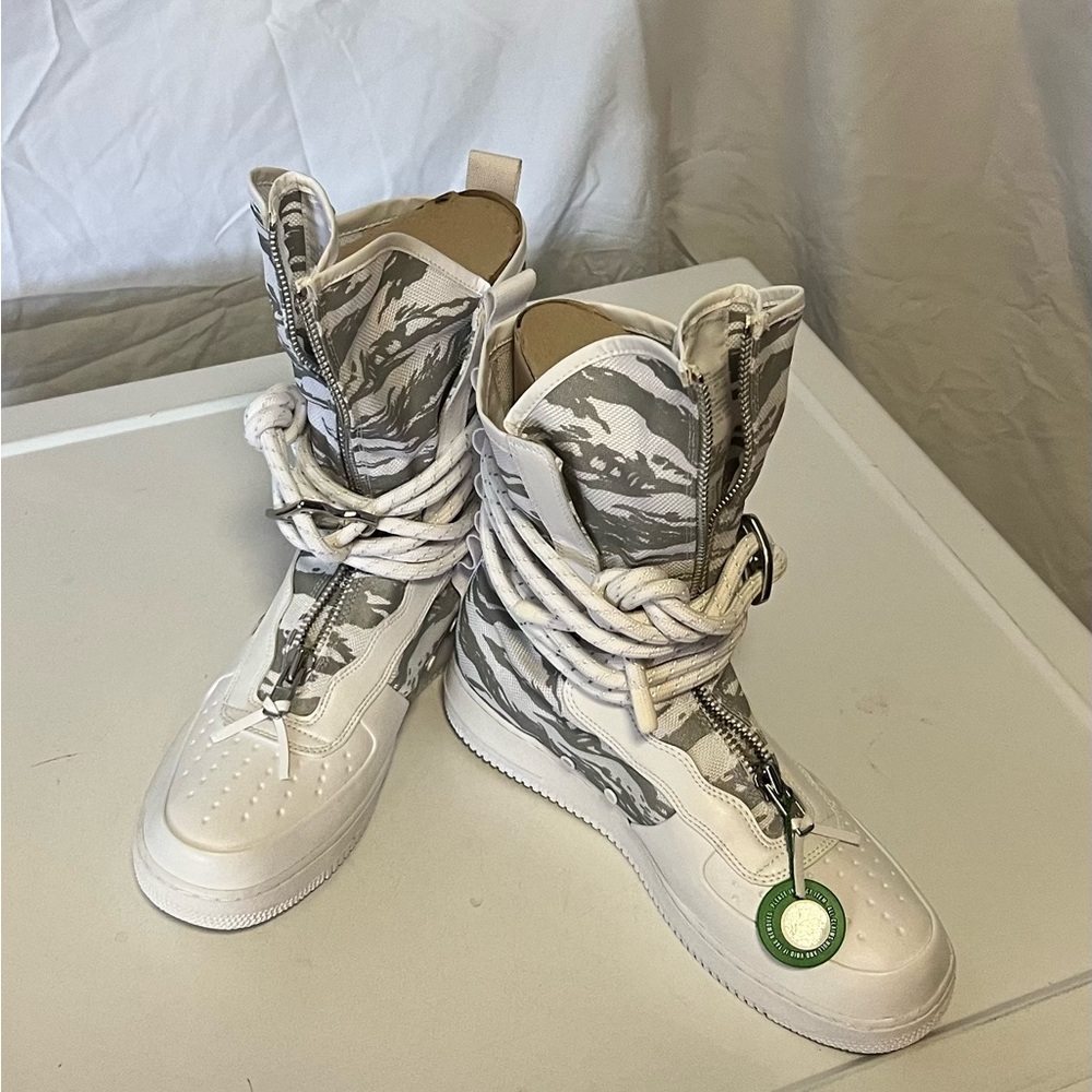 Nike SF Air Force 1 High Winter Camo. Men’s 12. New In box.